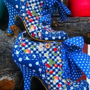 European pinup retro mary janes size 5.5